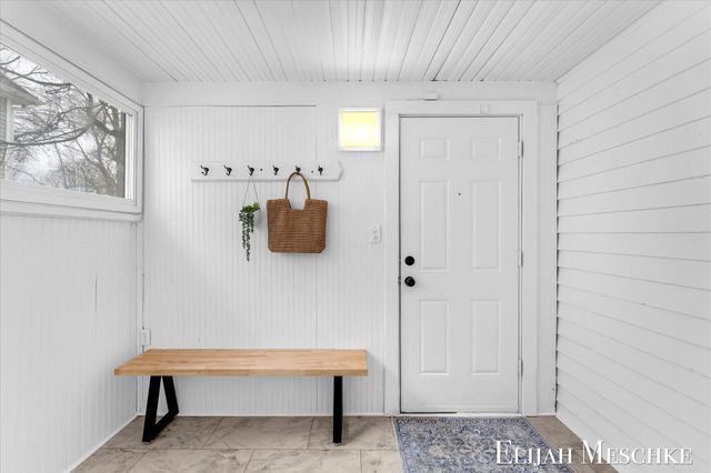 1728 Francis Avenue SE, Grand Rapids, MI 49507