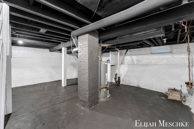 1728 Francis Avenue SE, Grand Rapids, MI 49507