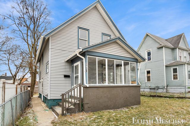 1728 Francis Avenue SE, Grand Rapids, MI 49507
