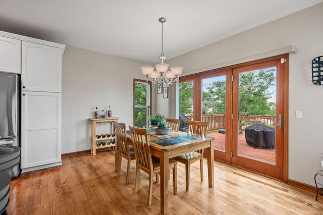 950 Drew Drive, Woodbury, MN 55129