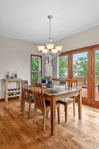 950 Drew Drive, Woodbury, MN 55129