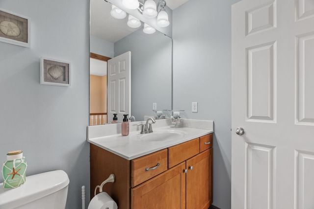 950 Drew Drive, Woodbury, MN 55129
