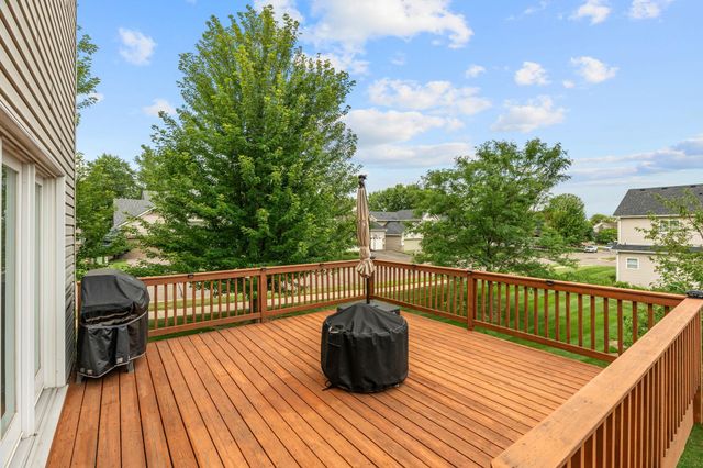 950 Drew Drive, Woodbury, MN 55129