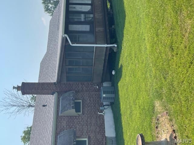 9809 Zenith Drive, St Louis, MO 63123
