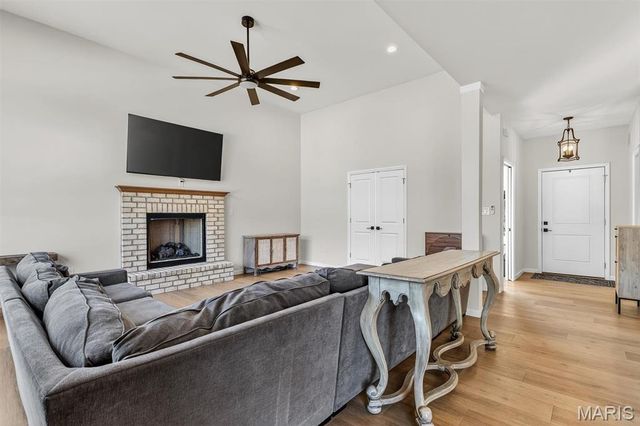 3655 Bullsway Drive, Imperial, MO 63052