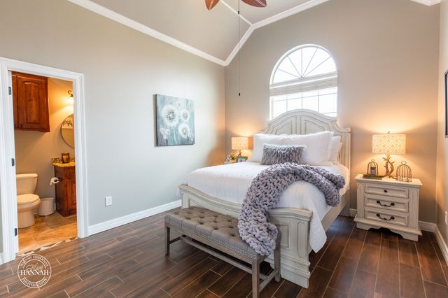 359 Hallmark Drive, Stonewall, LA 71078