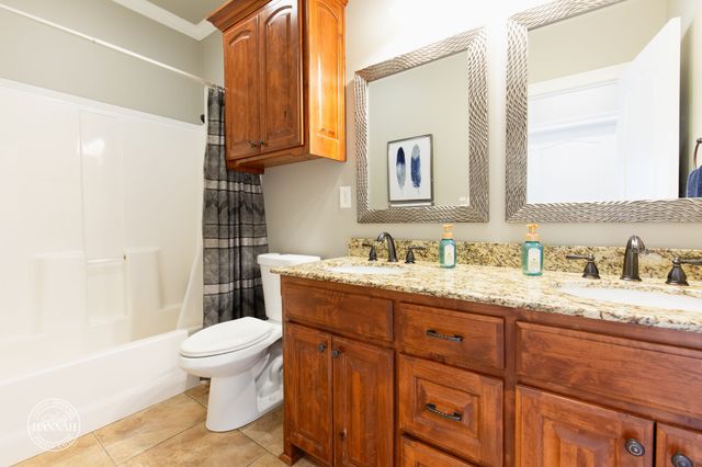 359 Hallmark Drive, Stonewall, LA 71078