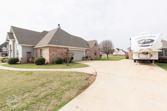 359 Hallmark Drive, Stonewall, LA 71078