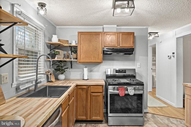 9523 BROCK RD, Spotsylvania, VA 22553