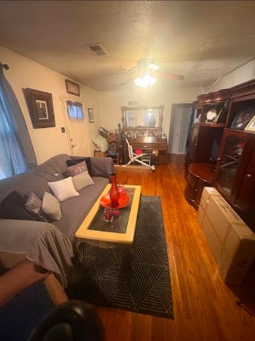 4213 E STEVENS CIR, Memphis, TN 38116