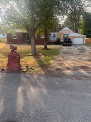 4213 E STEVENS CIR, Memphis, TN 38116