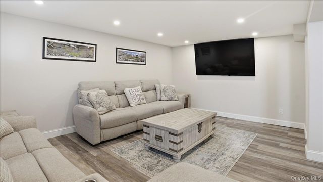 20 Camp Drive, Selden, NY 11784