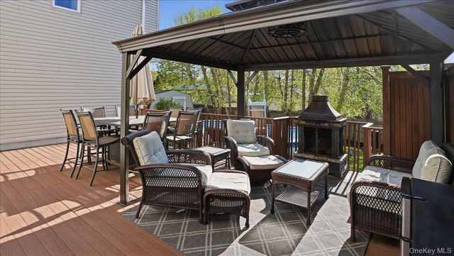 20 Camp Drive, Selden, NY 11784