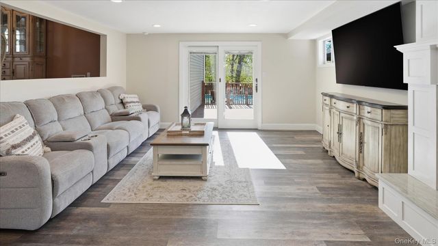 20 Camp Drive, Selden, NY 11784