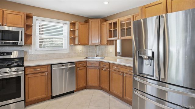 20 Camp Drive, Selden, NY 11784