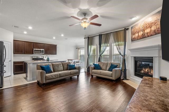 1215 Crescent View Drive, Anna, TX 75409