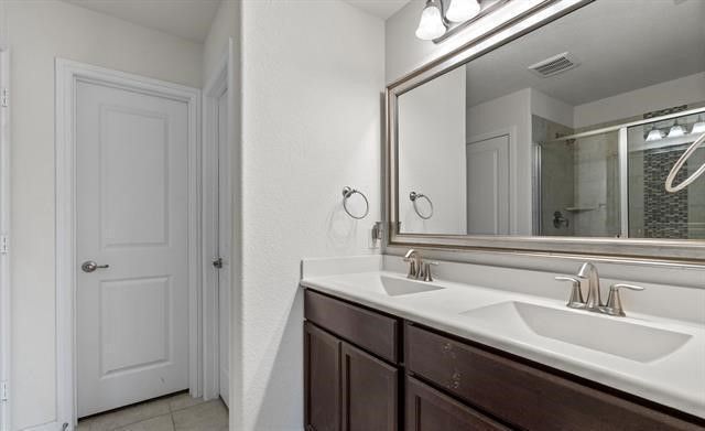 1215 Crescent View Drive, Anna, TX 75409