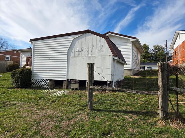 316 Highridge Drive, Flemingsburg, KY 41041