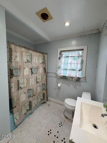 2921 Illinois Avenue, South Gate, CA 90280