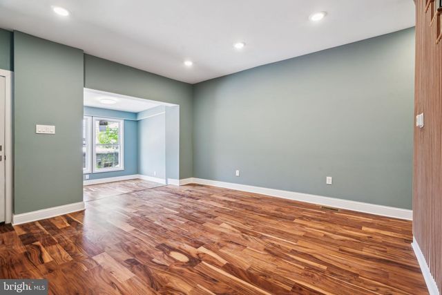 1125 S 55TH ST, Philadelphia, PA 19143