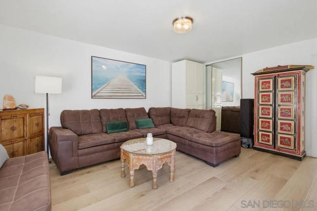10184 Aviary Dr, San Diego, CA 92131
