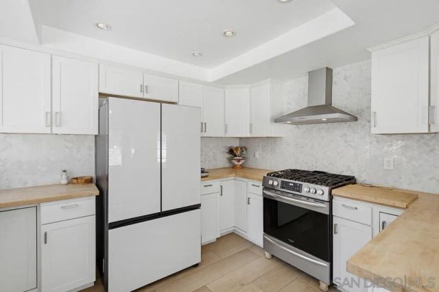 10184 Aviary Dr, San Diego, CA 92131