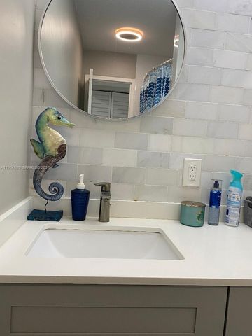 100 S Waterway Dr 401, Lake Worth, FL 33462