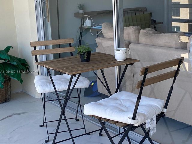 100 S Waterway Dr 401, Lake Worth, FL 33462