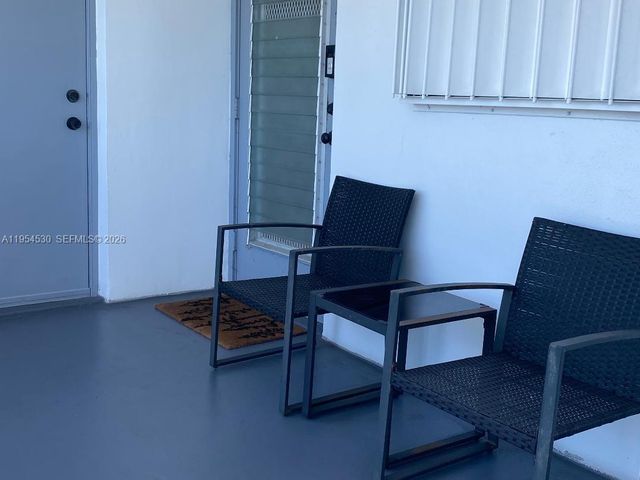 100 S Waterway Dr 401, Lake Worth, FL 33462