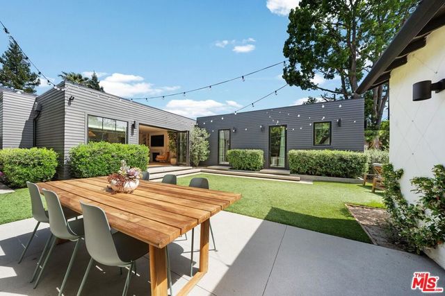 4547 Varna Avenue, Sherman Oaks, CA 91423