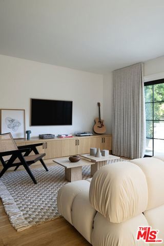 4547 Varna Avenue, Sherman Oaks, CA 91423