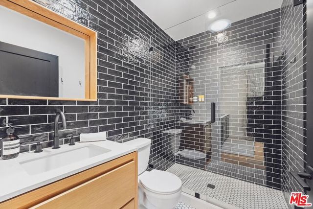 4547 Varna Avenue, Sherman Oaks, CA 91423