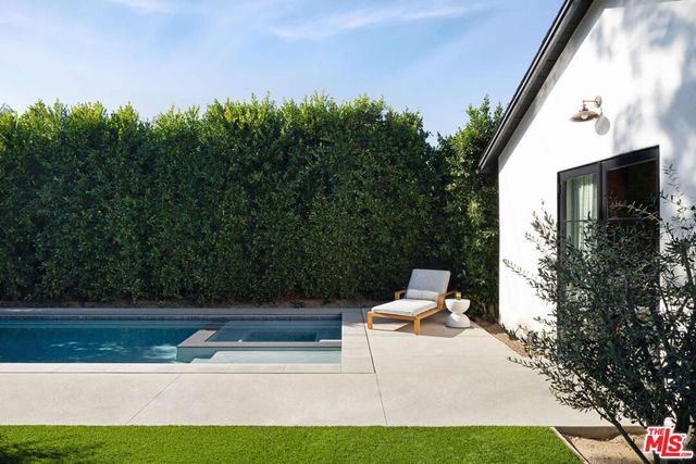 4547 Varna Avenue, Sherman Oaks, CA 91423