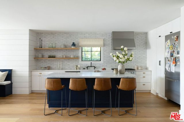 4547 Varna Avenue, Sherman Oaks, CA 91423