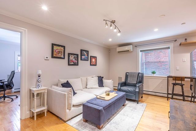 52 Cooper St. 1, Boston, MA 02113