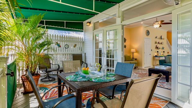 212 Fleming Street, Key West, FL 33040