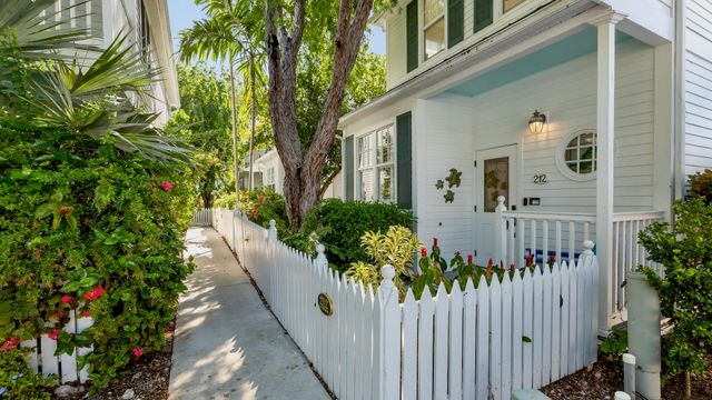 212 Fleming Street, Key West, FL 33040