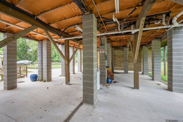 41255 Oak Harbor Rd, Prairieville, LA 70769