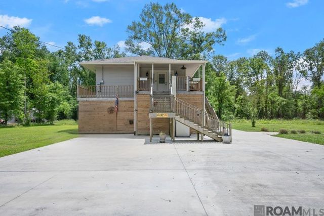 41255 Oak Harbor Rd, Prairieville, LA 70769