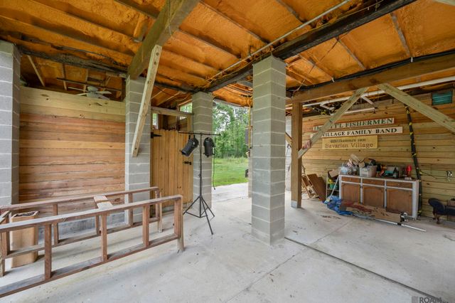 41255 Oak Harbor Rd, Prairieville, LA 70769