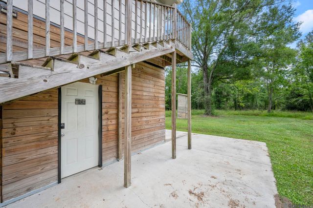 41255 Oak Harbor Rd, Prairieville, LA 70769