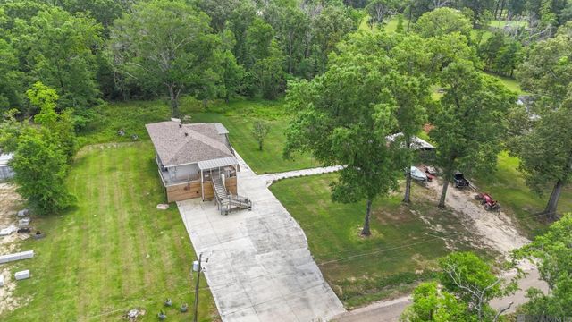 41255 Oak Harbor Rd, Prairieville, LA 70769