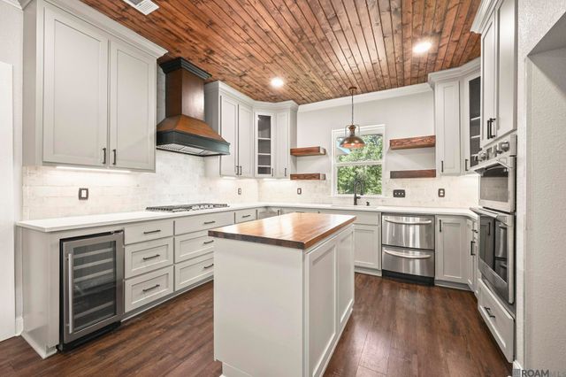 41255 Oak Harbor Rd, Prairieville, LA 70769
