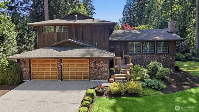 1526 S Lake Stickney Drive, Lynnwood, WA 98087