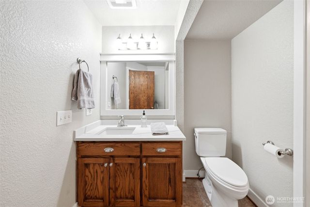 1526 S Lake Stickney Drive, Lynnwood, WA 98087