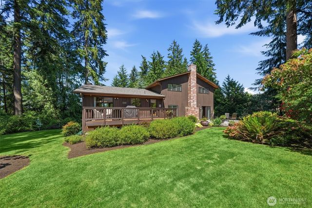 1526 S Lake Stickney Drive, Lynnwood, WA 98087