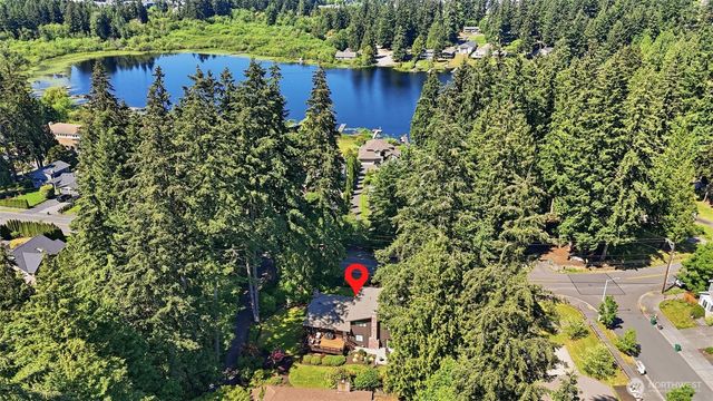 1526 S Lake Stickney Drive, Lynnwood, WA 98087