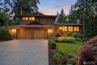 1526 S Lake Stickney Drive, Lynnwood, WA 98087
