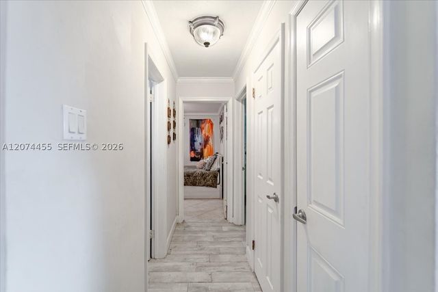 5561 SW 13th St, Plantation, FL 33317