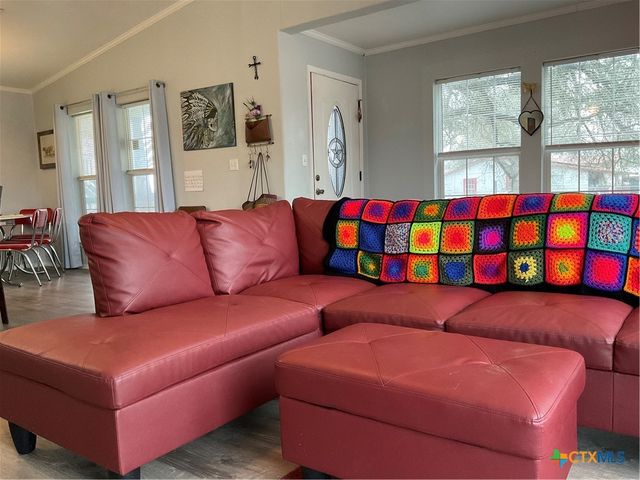 100 El Paso Street, Holland, TX 76534